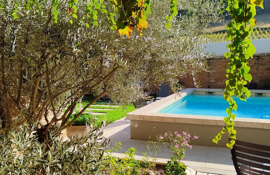 La Petite Madeleine - Chambre D'Hotes- Piscine & Spa-1
