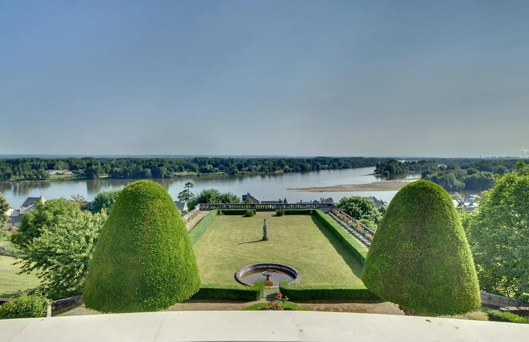 Le Château de Candes, les chambres, la Tour, les Suites-1
