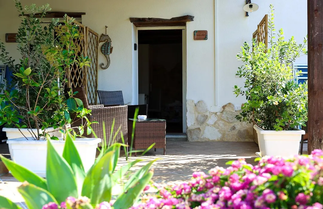 Villa Maria Elena Charme Rooms Sul Mare-1