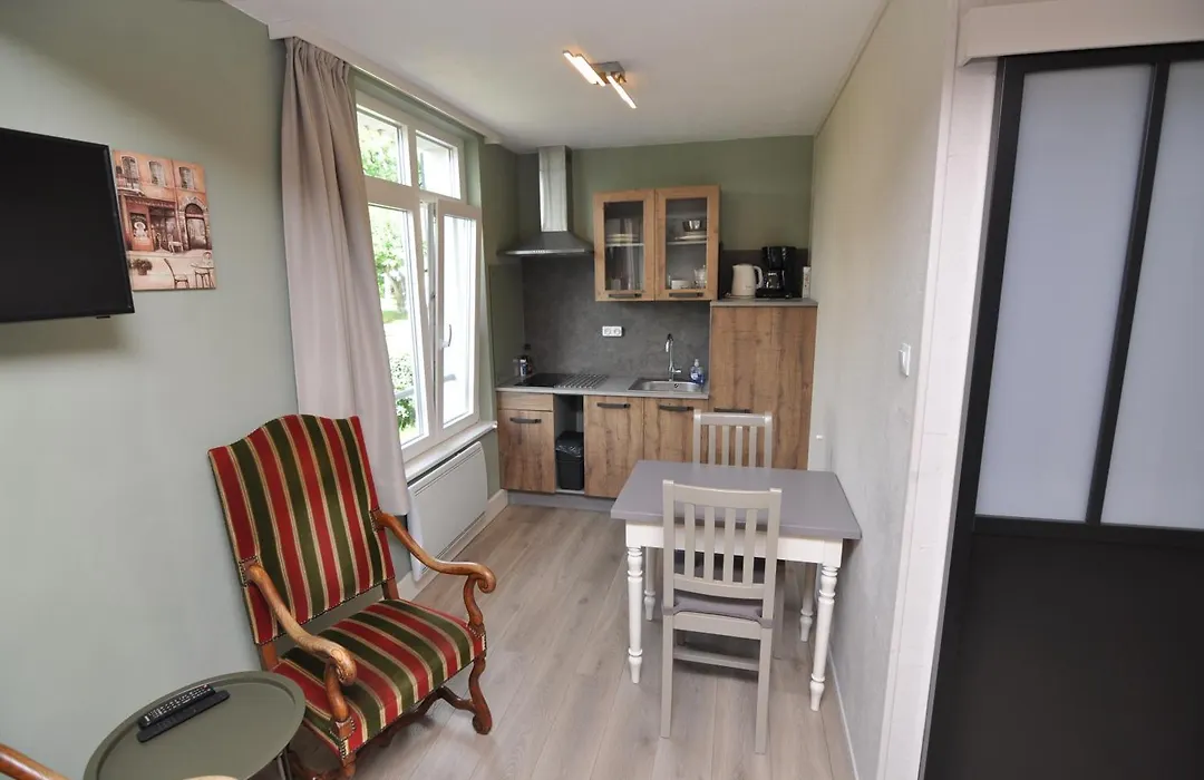 Chambres Et Table D'Hotes Vie La Vie-1