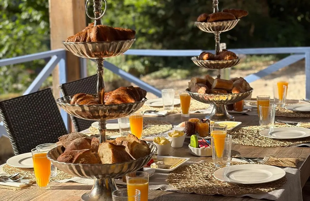 La Maison Du Chevalier - Chambres Et Tables D'Hotes (Adults Only)-1