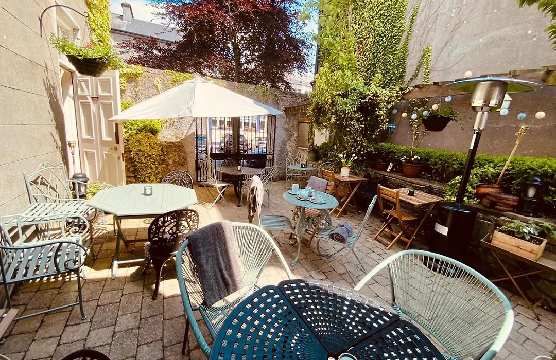 Corrib House Guest Accommodation-1