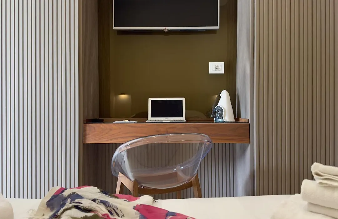 Estate4Home - Surreo Luxury Apartment-1