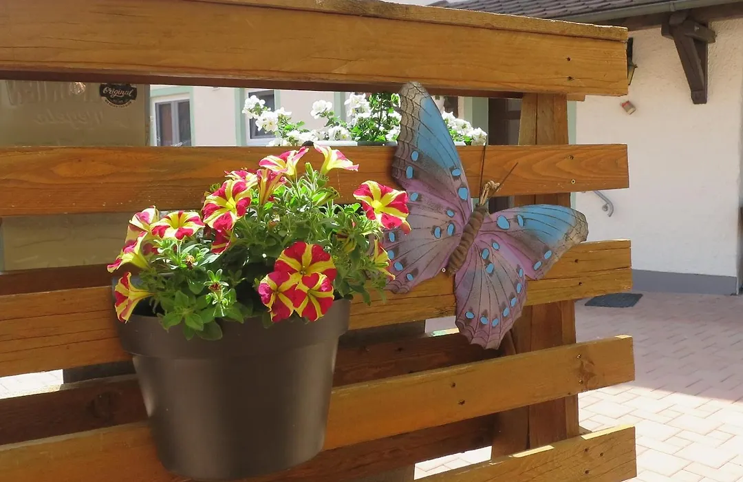 Wirtsberg Pension&Cafe-1