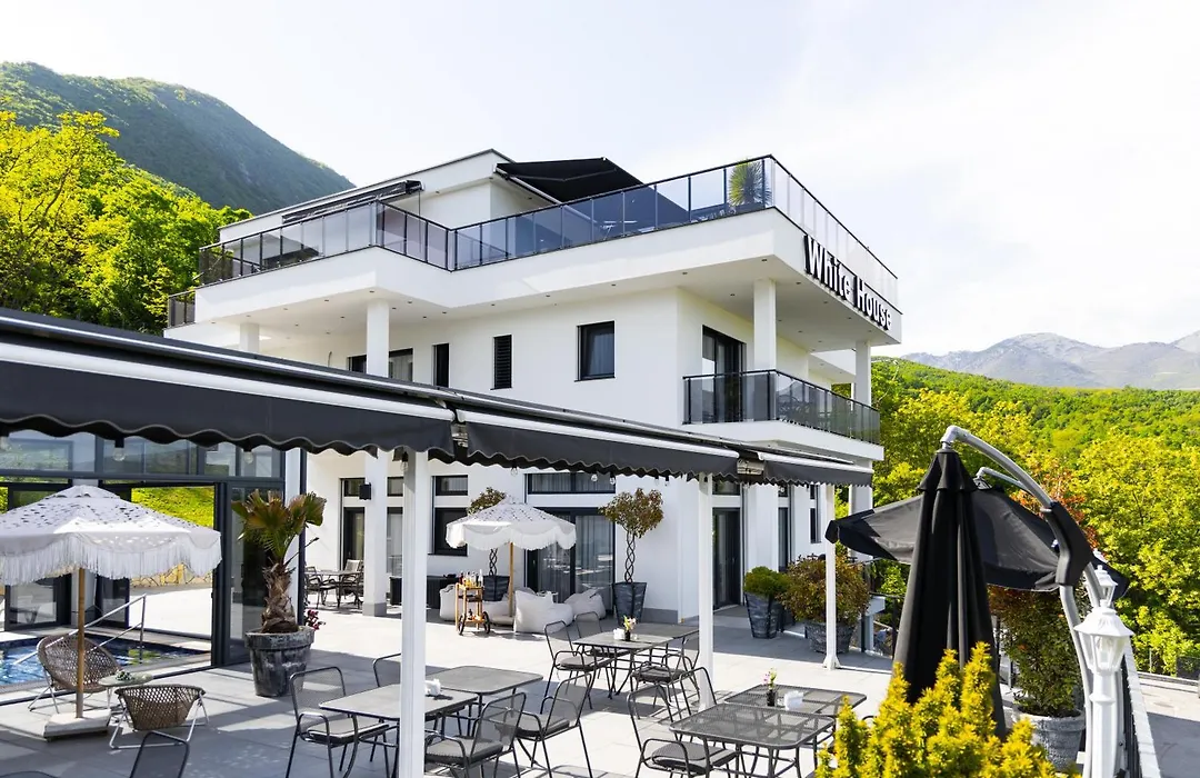 White House Radac Peja-1