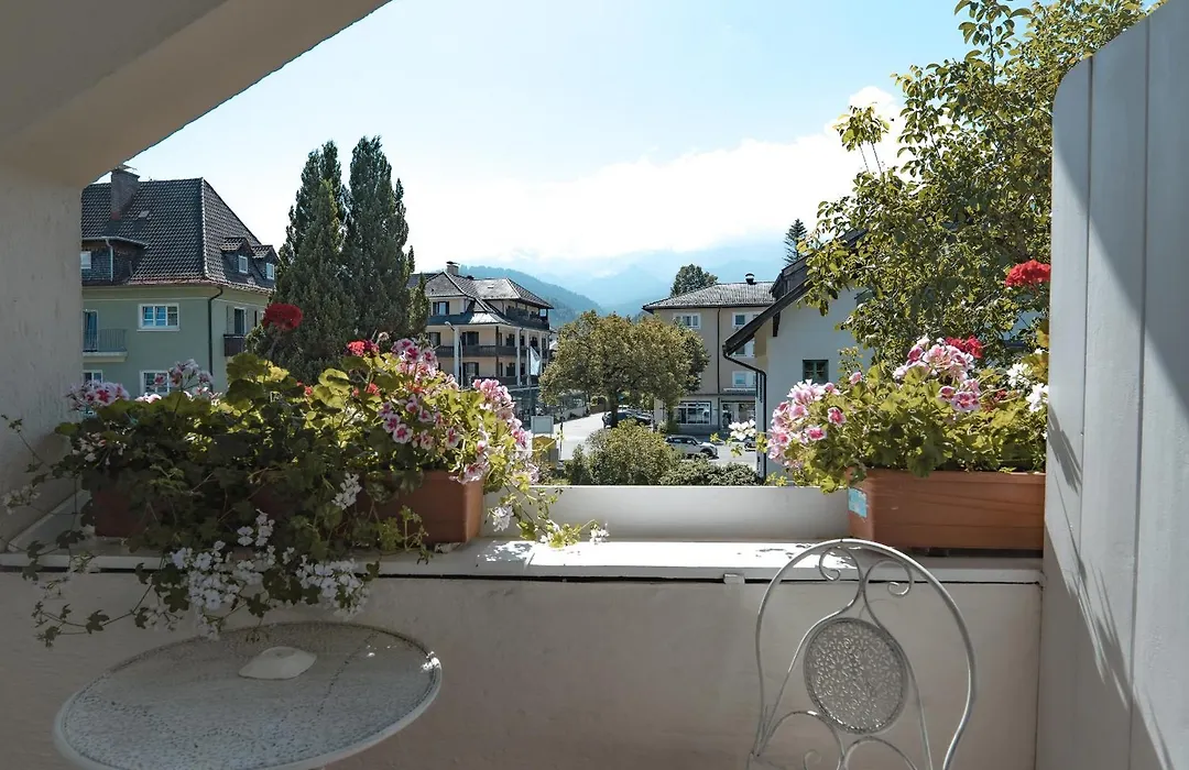Gästehaus Alpenkranz-1