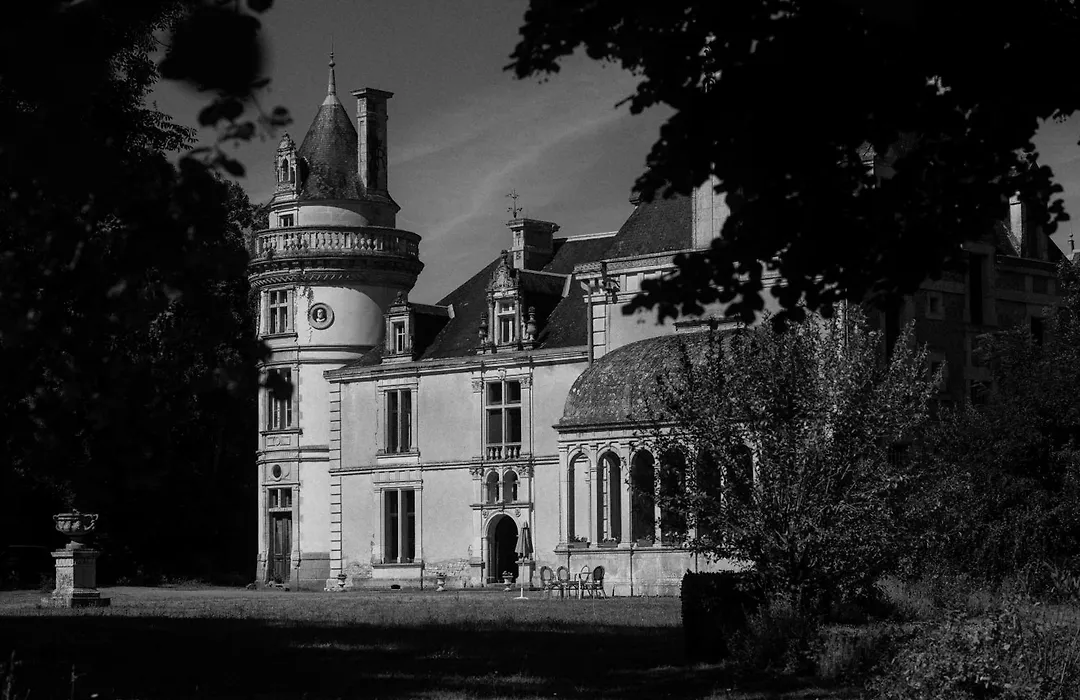 Château de la Court d'Aron-1