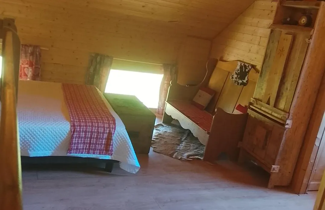 La Chambre Savoyarde Chez Les Garcons-1