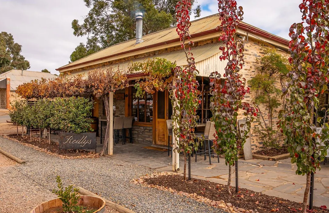 Reillys Wines Heritage Cottages-1