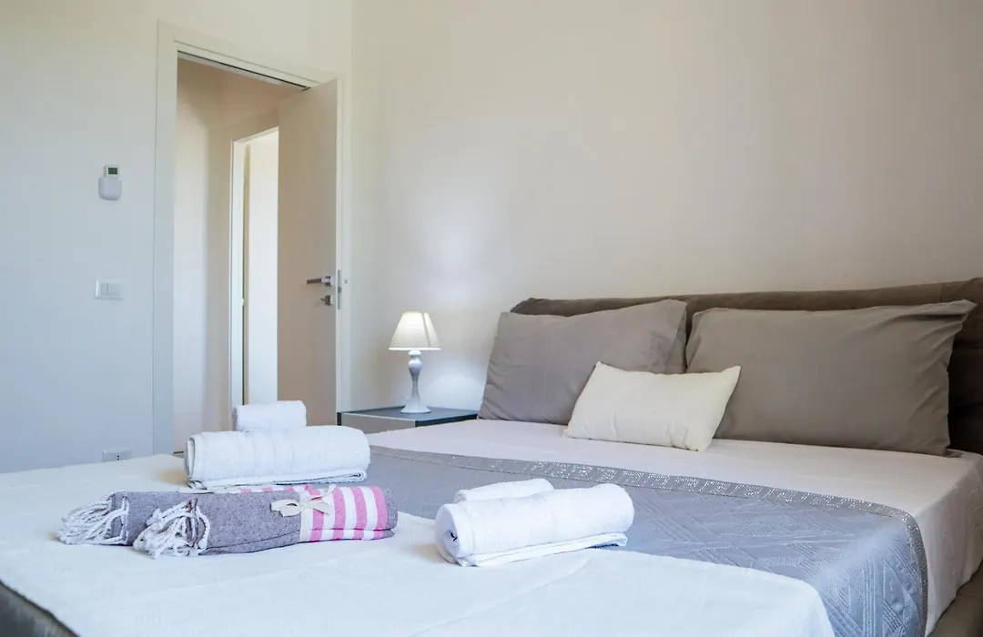 VILLA MERAVIGLIOSA Apartments - Nettuno - Nature&Sea Retreat-1