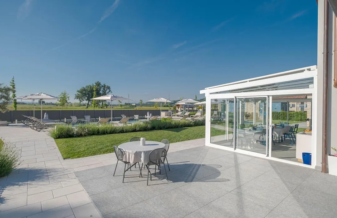 Villa Sarmassa-1