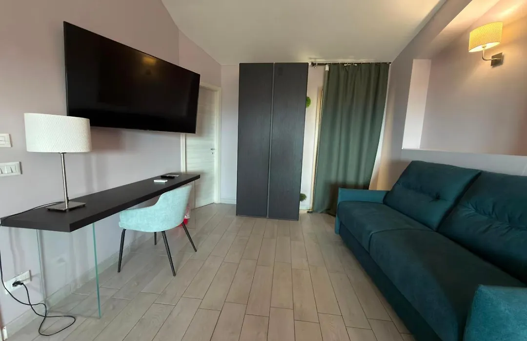 Belvedere Rent Rooms-1