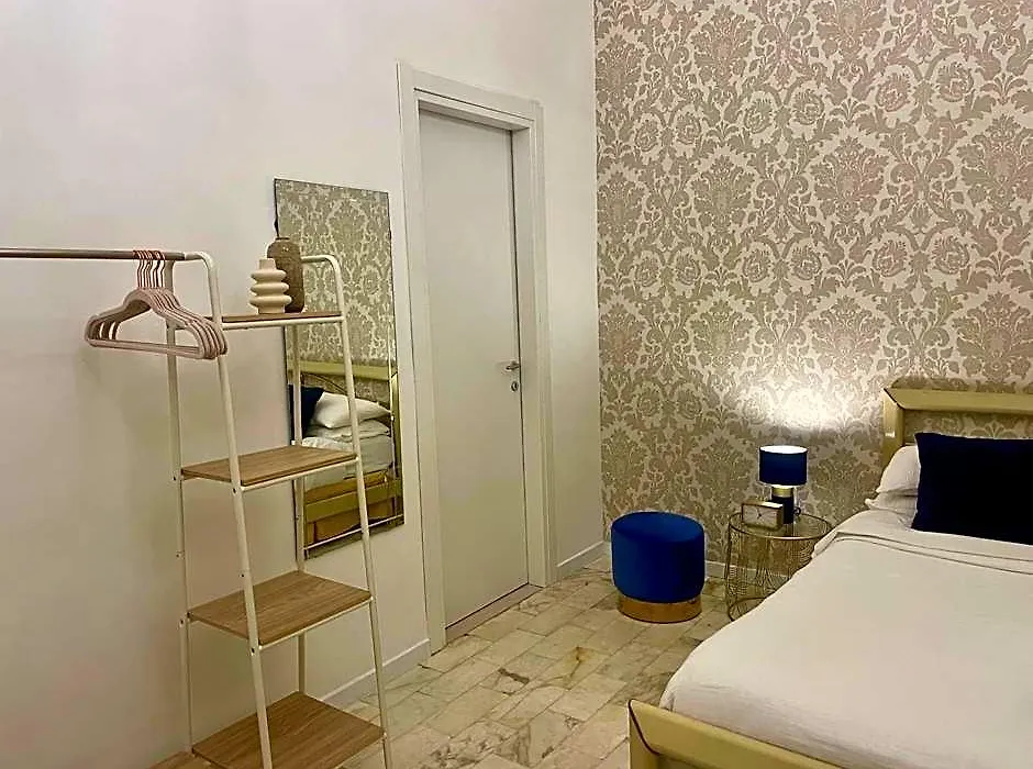 Sophia Boutique Home-1