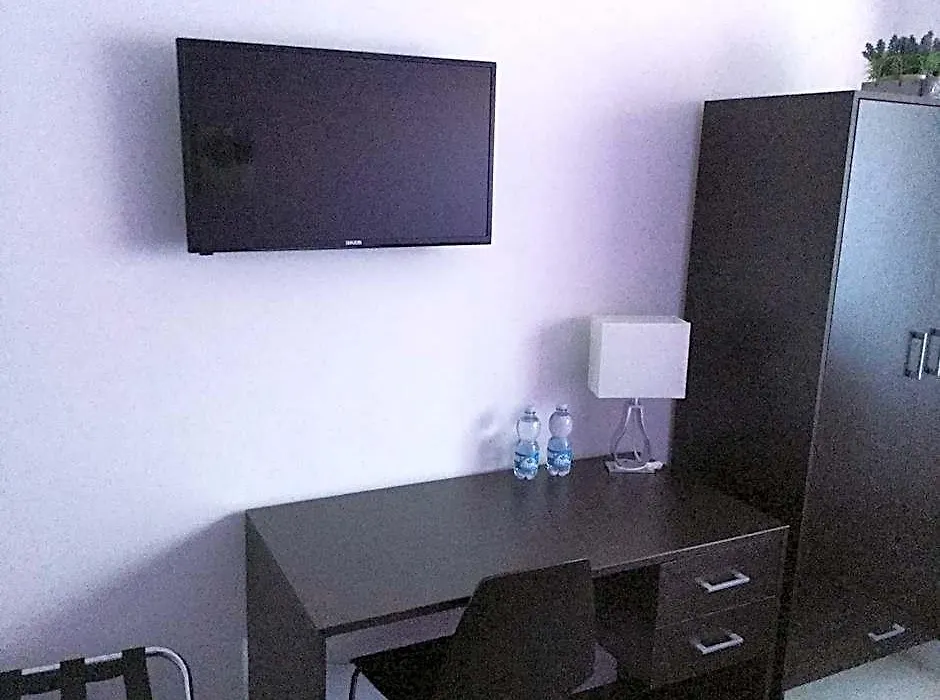 Domus Corso Umberto 18 B&B-1