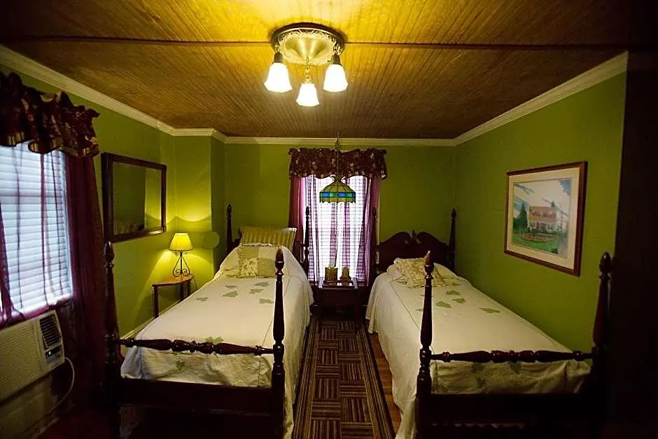 Bees B & B-1
