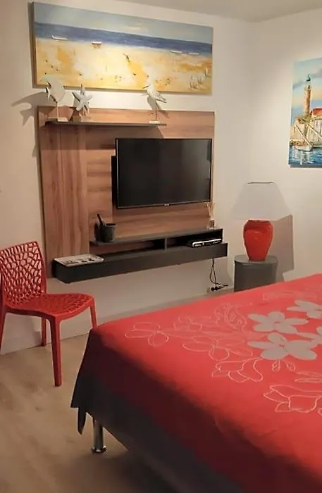 Location Chambre d'hôtes Grau du Roi Mas des Marines Piscine Adult only-1
