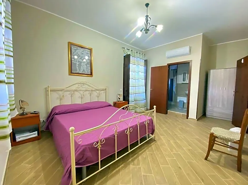 B&B Gloria-1