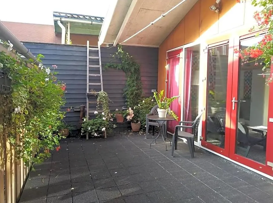 B&B 16C Maassluis NL-1