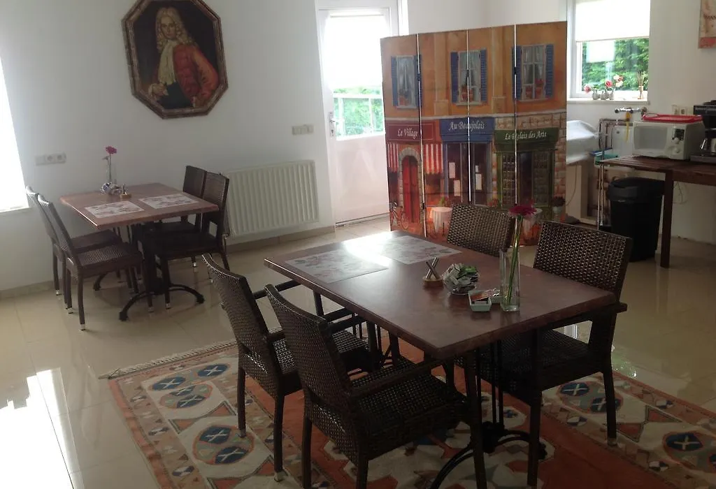 B&B Het Witte Huis-1