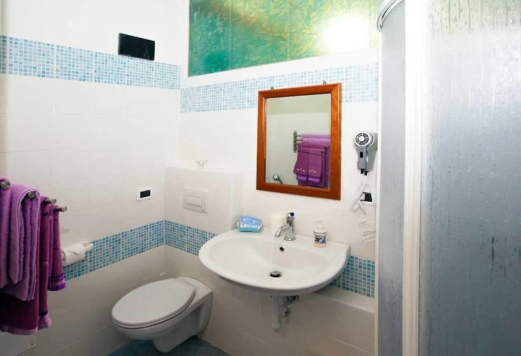 La Brezza B&B Ischia-1