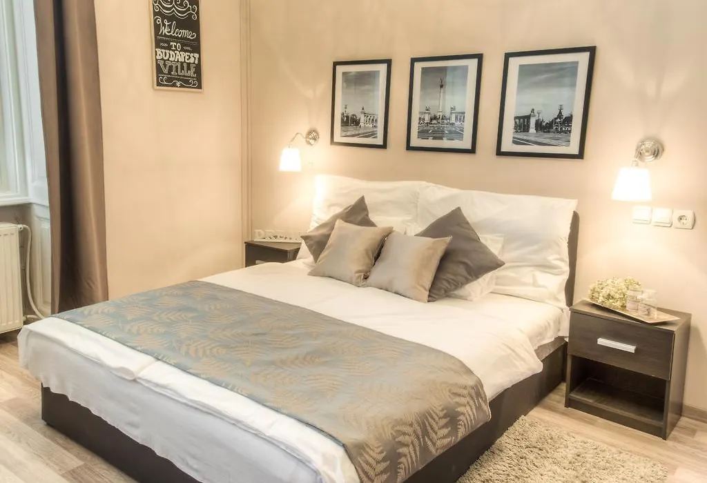 Budapest Ville Bed & Breakfast-1