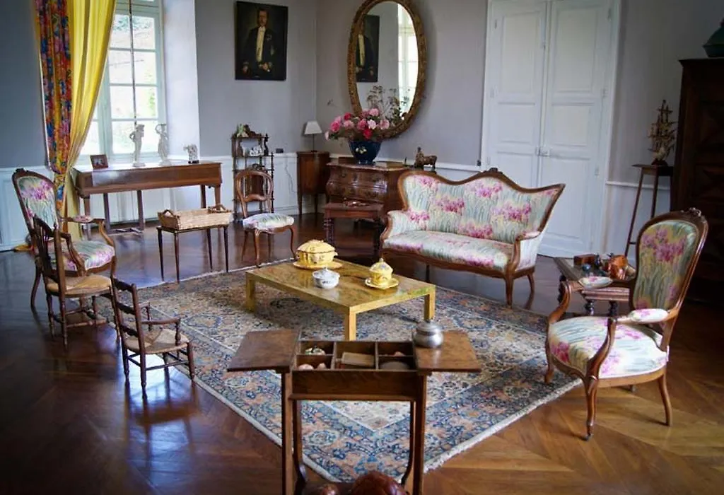 Chateau Des Varennes-1