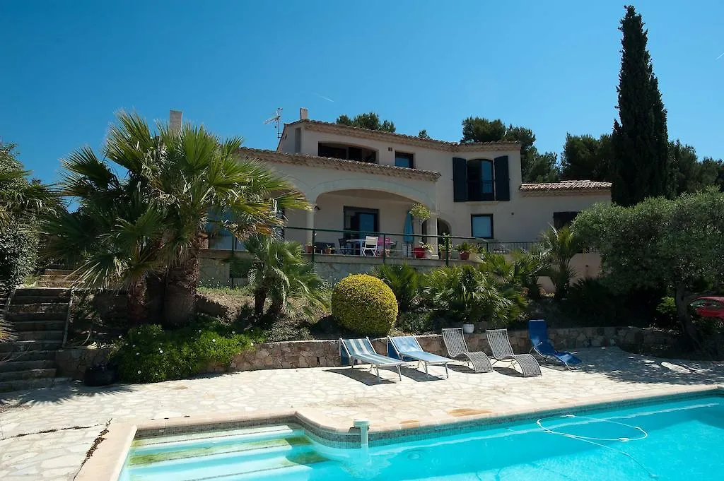 La Villa-1
