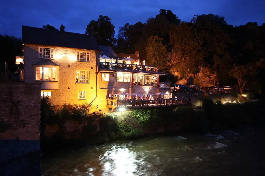 The Charlton Arms-1