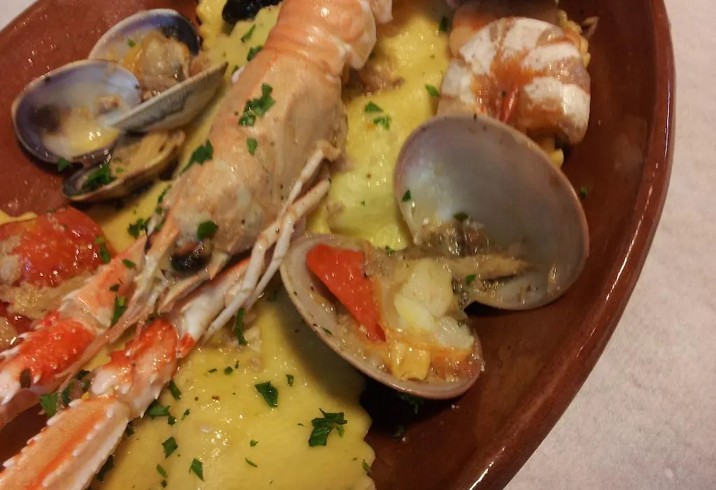 Porto Di Mare-1