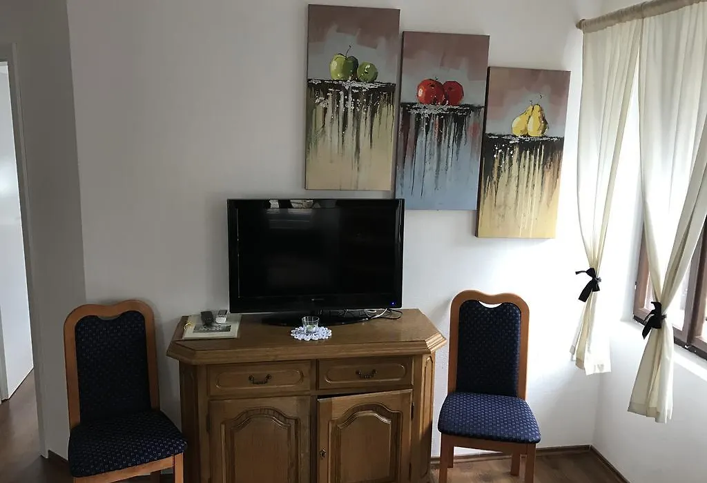 B&B Rot-1