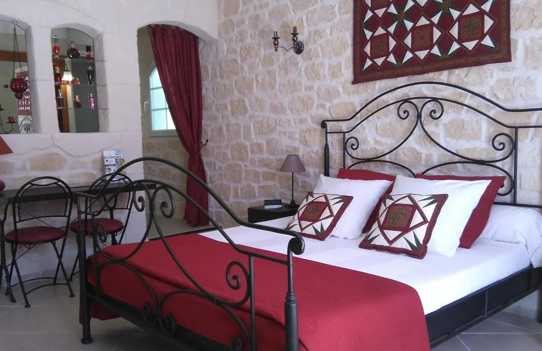 Chez Isabelle et Guy B&B-1