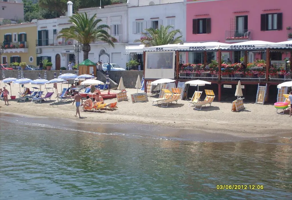 B&B Celestina Ischia-1