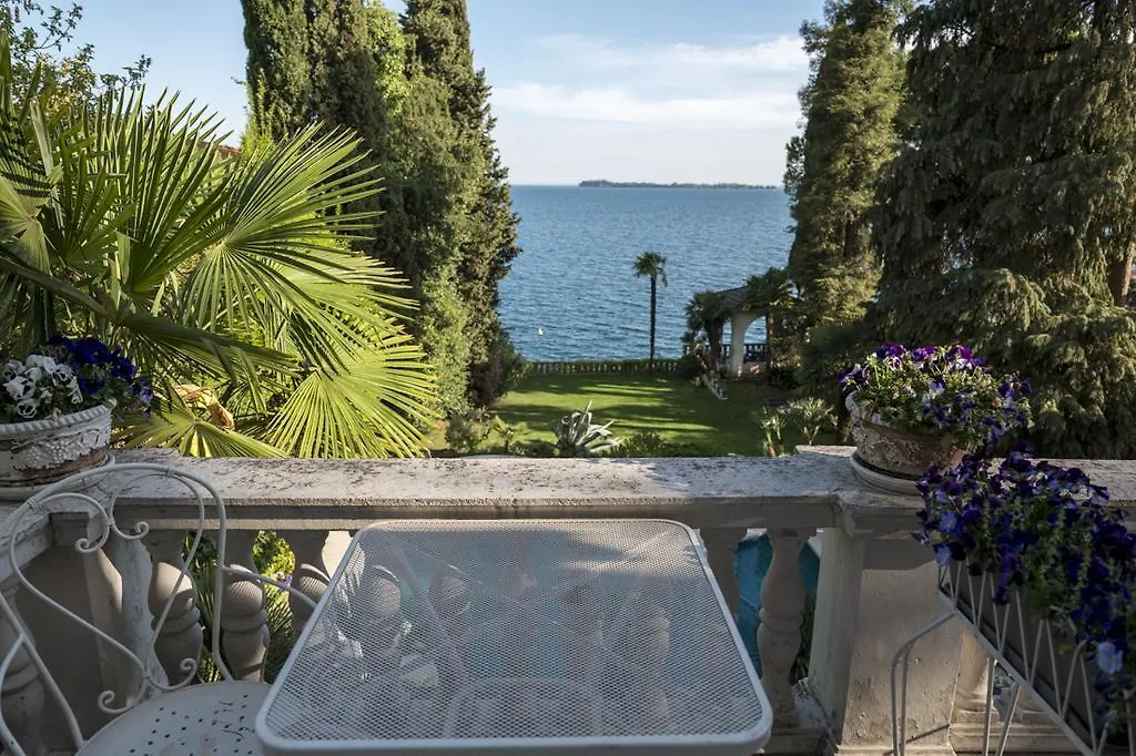 Villa Vittoria-1