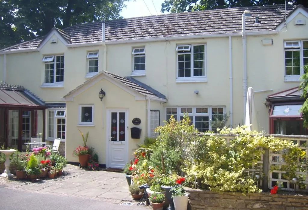 Coach House Cottage-1