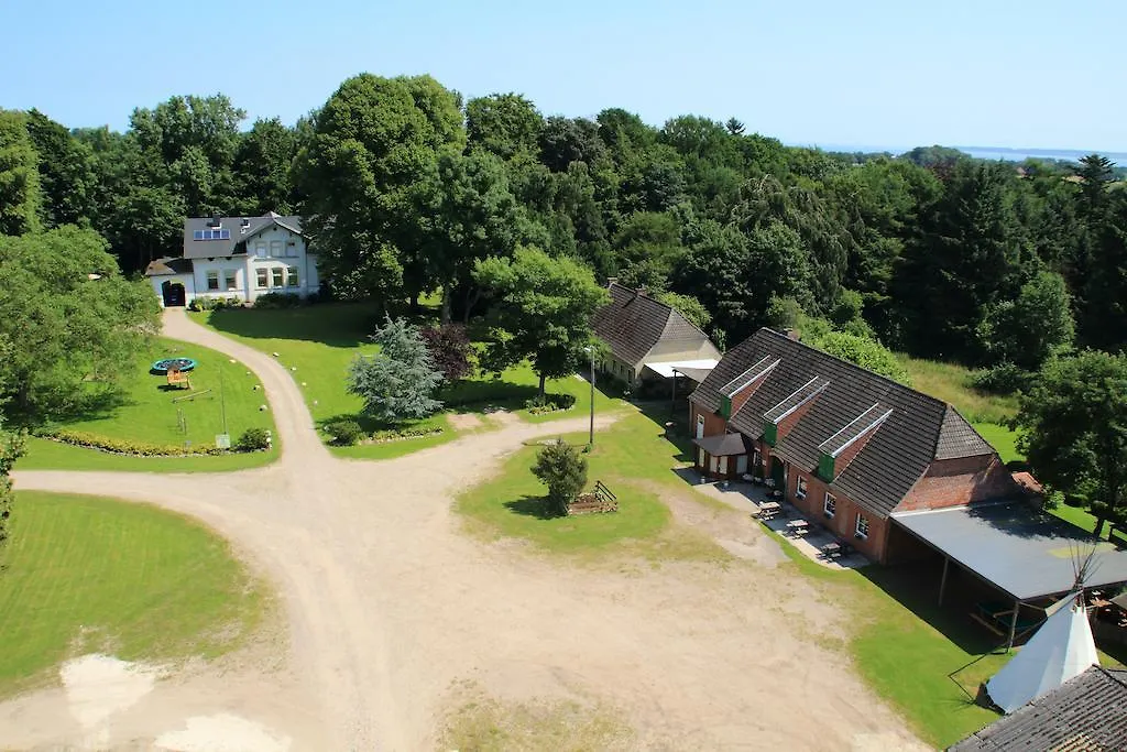 Heu-Herberge Gut Sophienhof-1