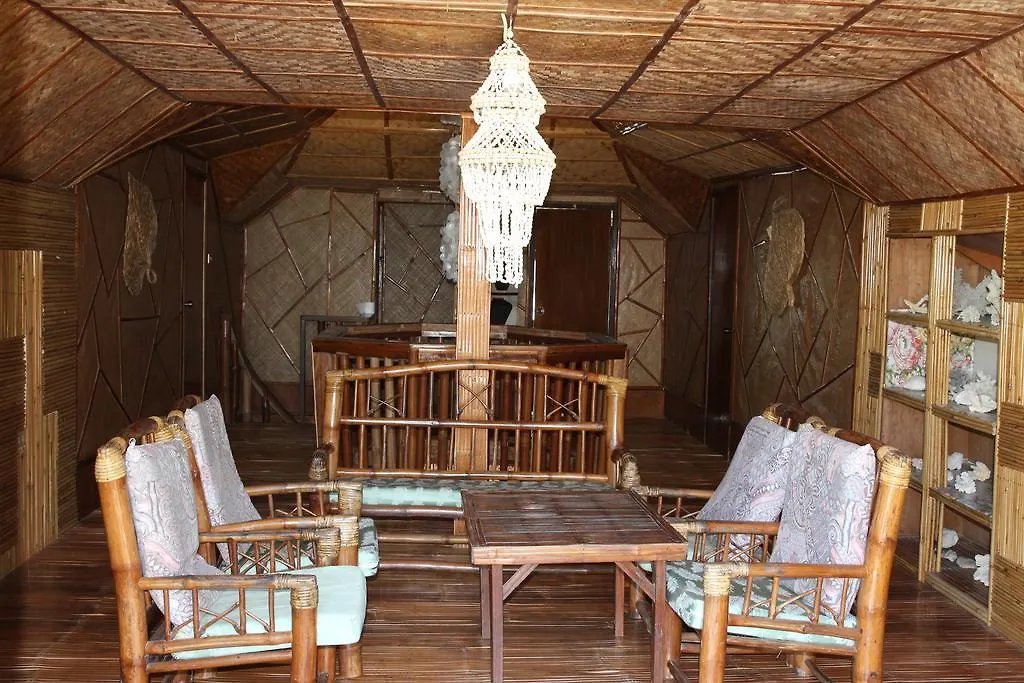 Bamboo House Beach Lodge & Restaurant-1