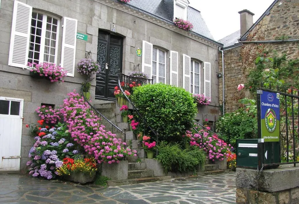 Chambres D'Hotes L'Hermine-1