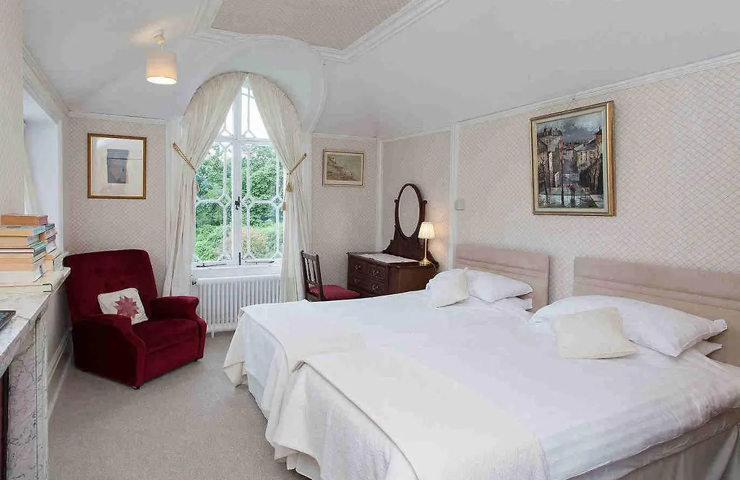 Hollybank House-1