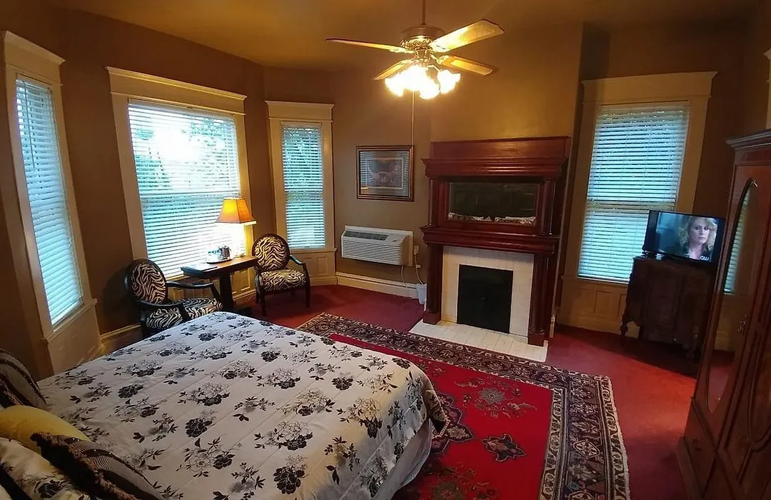 Edwardian Inn-1