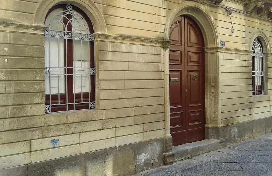 Palazzo dei Vespri-1