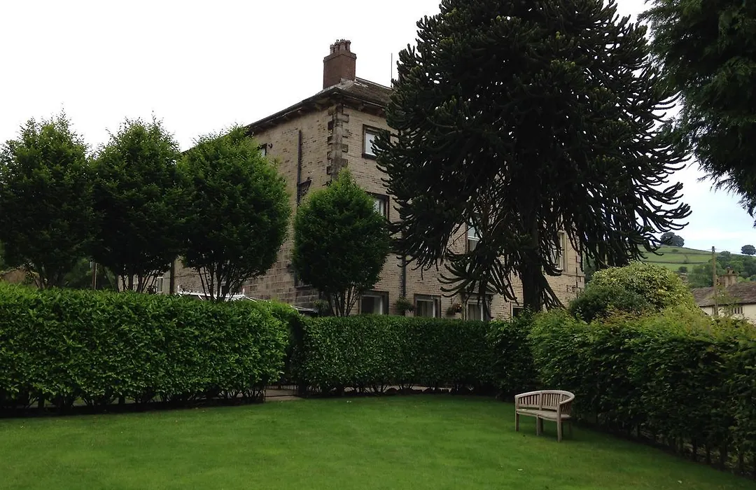 Cononley Hall Bed & Breakfast-1