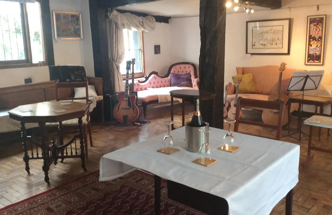 Swanhouse-1