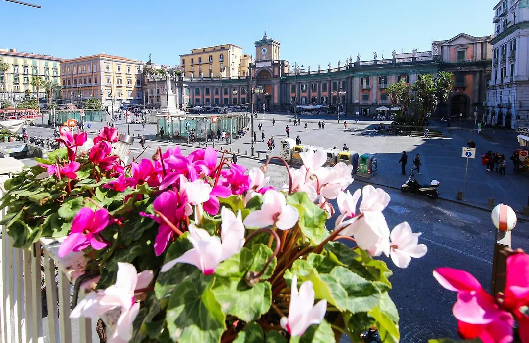 Bed&Breakfast Piazza Dante-1