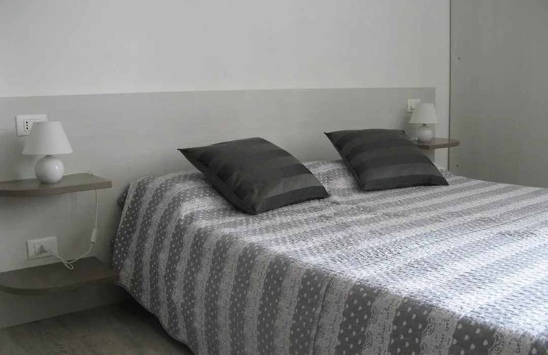 Venice Home-1
