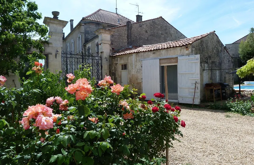 Le Clos Notre Dame B&B-1
