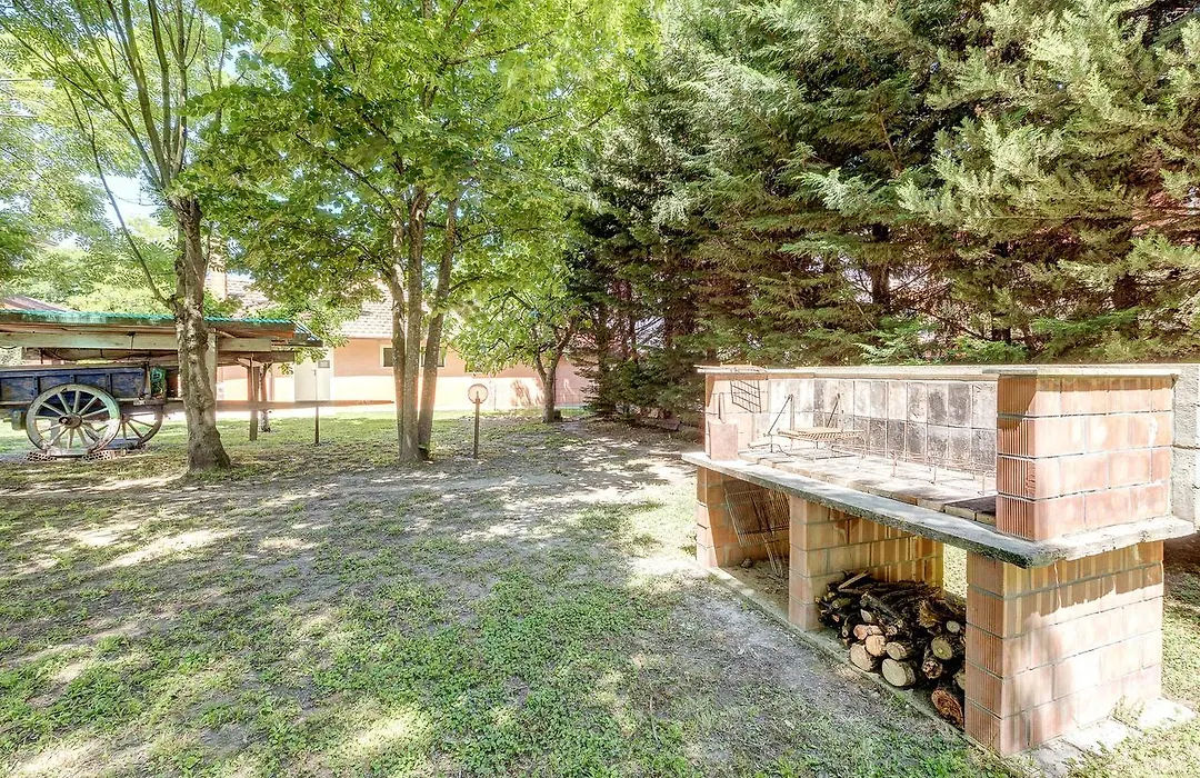 Agriturismo I Portici-1