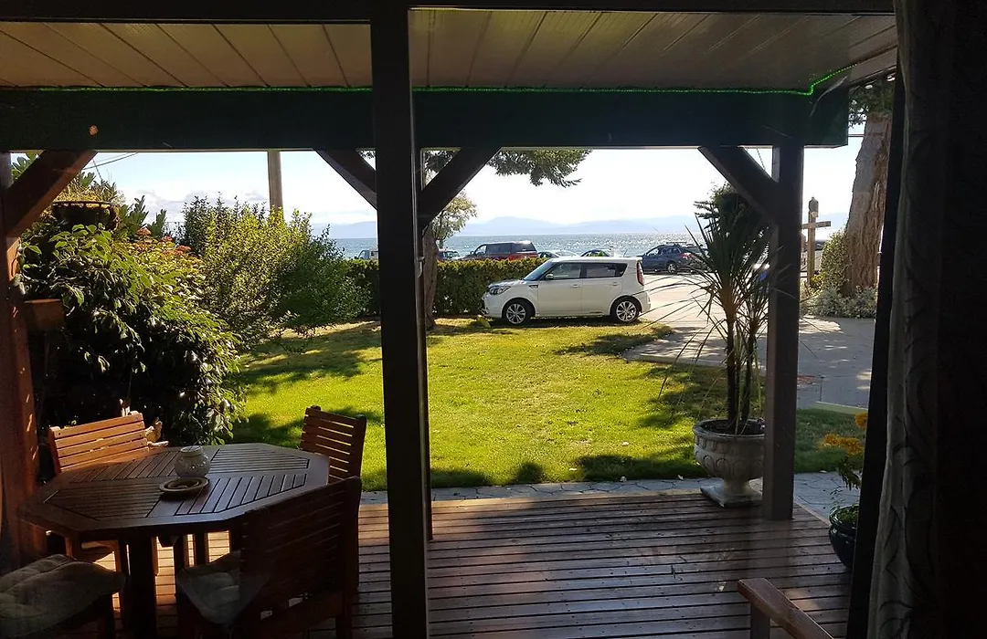 Davis Bay Bed & Breakfast-1