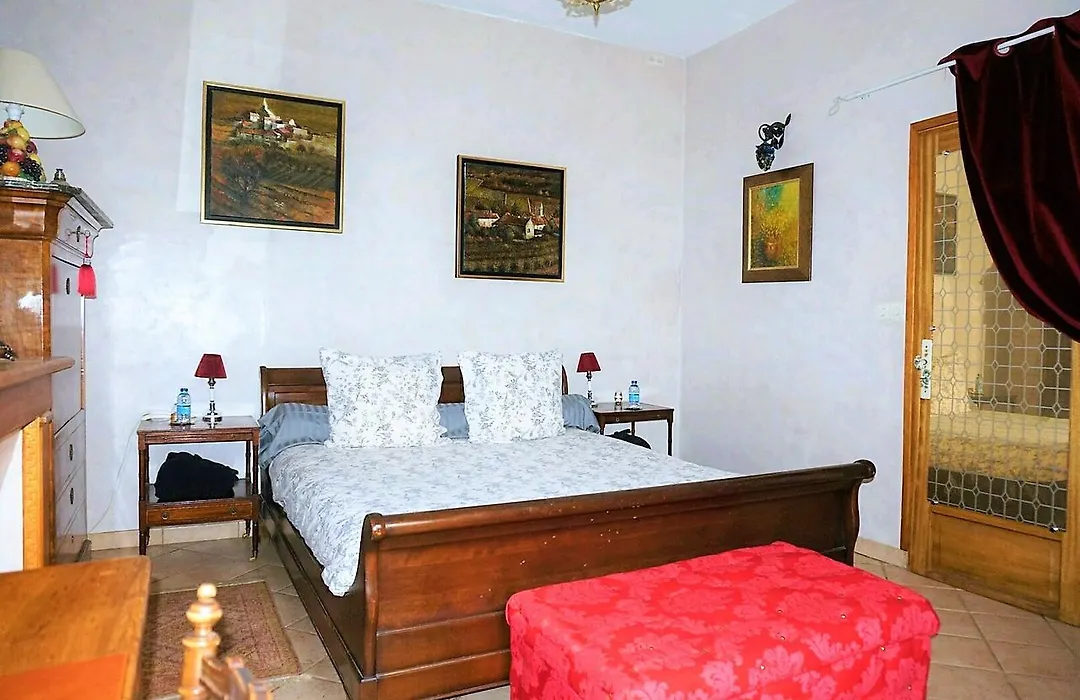 La Maison Rouge-1