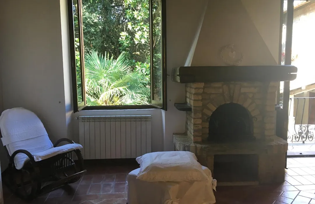 B&B Michelangeli - Private parking-1