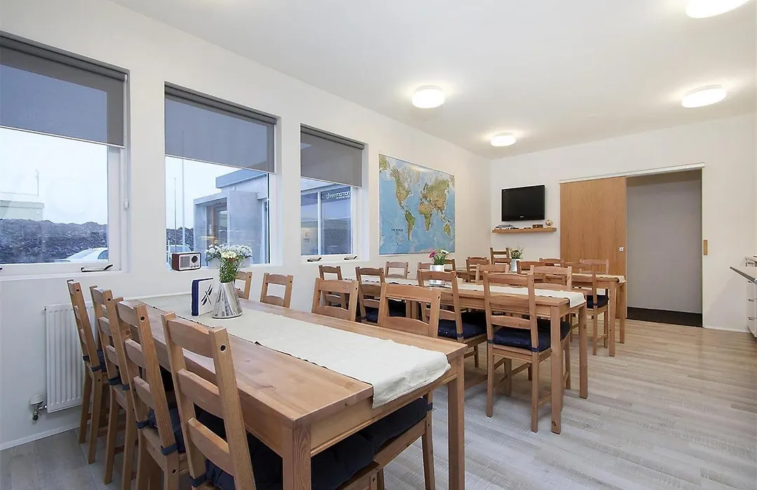 Kef Guesthouse By Keflavik Airport-1
